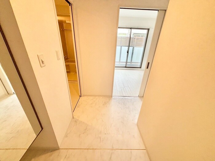 物件内観写真17　(廊下)