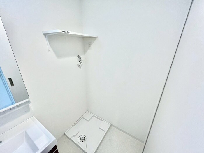 物件内観写真18　(洗濯機置場)