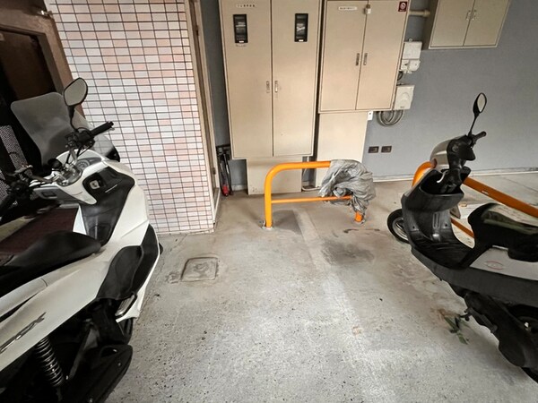 バイク置き場