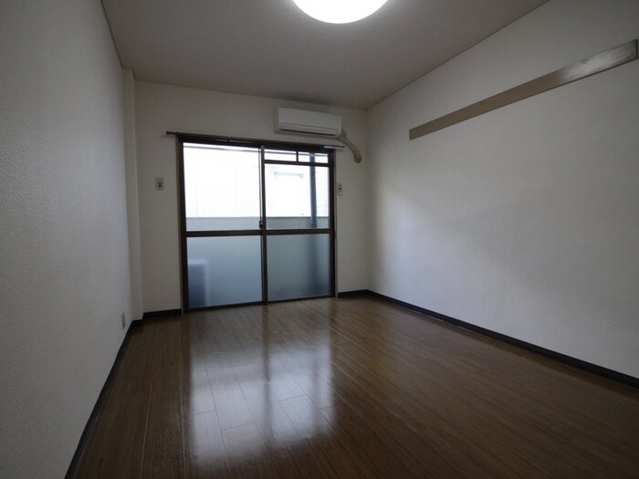 物件内観写真5　(居室)