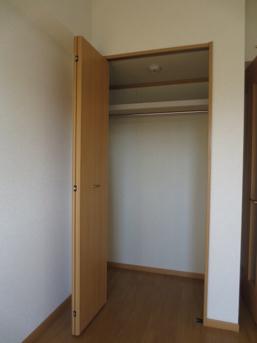 物件内観写真16　(収納)