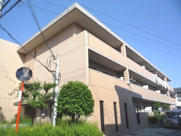 物件外観写真3　(駐車場)