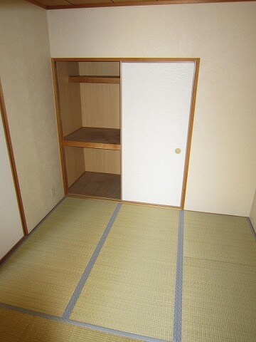 物件内観写真11　(居室)