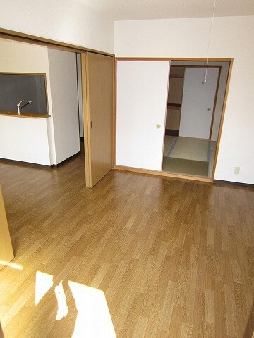 物件内観写真13　(居室)