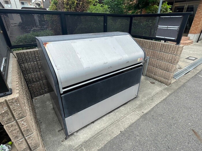 物件外観写真4　(建物設備)