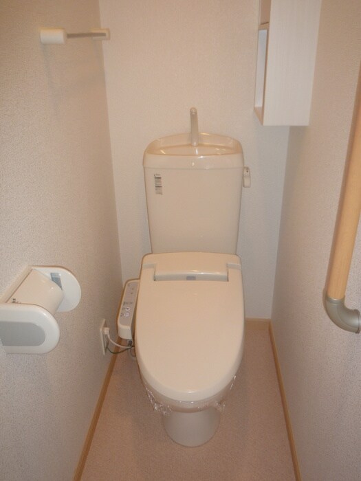 物件内観写真15　(トイレ)