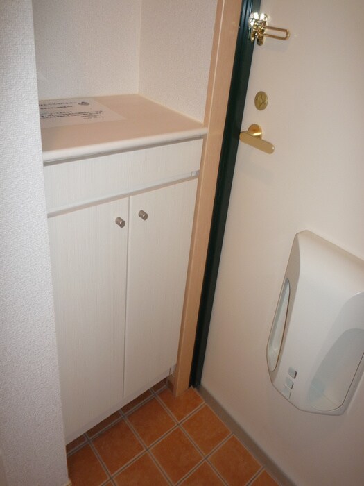 物件内観写真16　(靴箱)