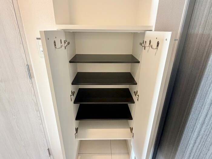 物件内観写真14　(靴箱)