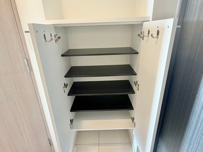 物件内観写真16　(靴箱)