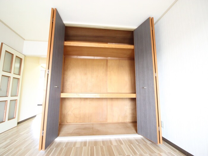 物件内観写真18　(収納)