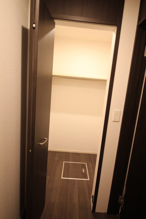 物件内観写真9　(収納)