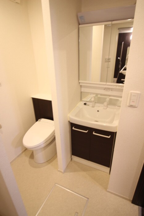 物件内観写真13　(洗面)