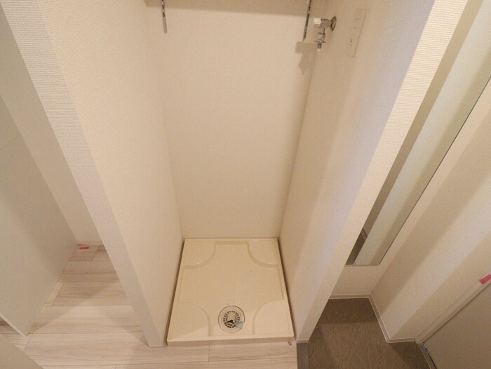 物件内観写真17　(洗濯機置場)