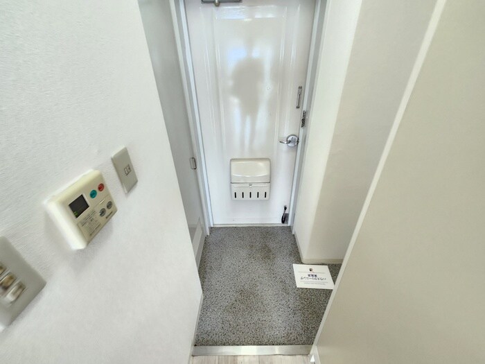 物件内観写真20　(玄関)
