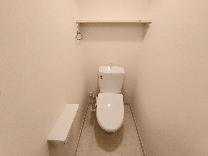 物件内観写真12　(トイレ)