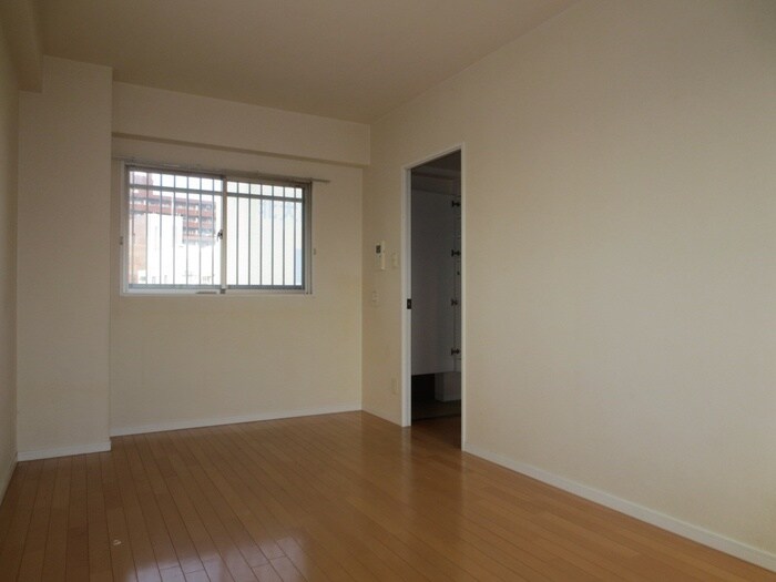 物件内観写真13　(居室)