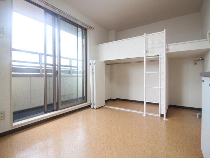 物件内観写真8　(居室)