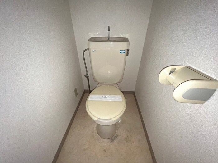 物件内観写真11　(トイレ)