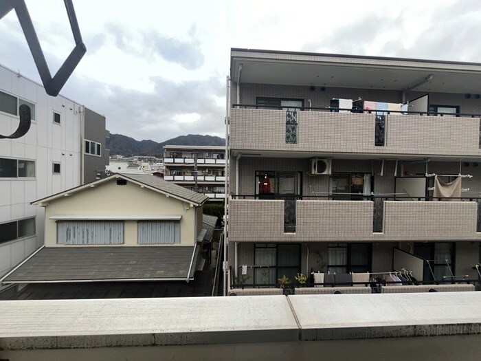 物件内観写真19　(室内からの展望)