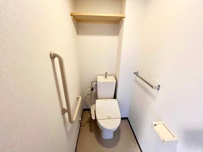 物件内観写真15　(トイレ)