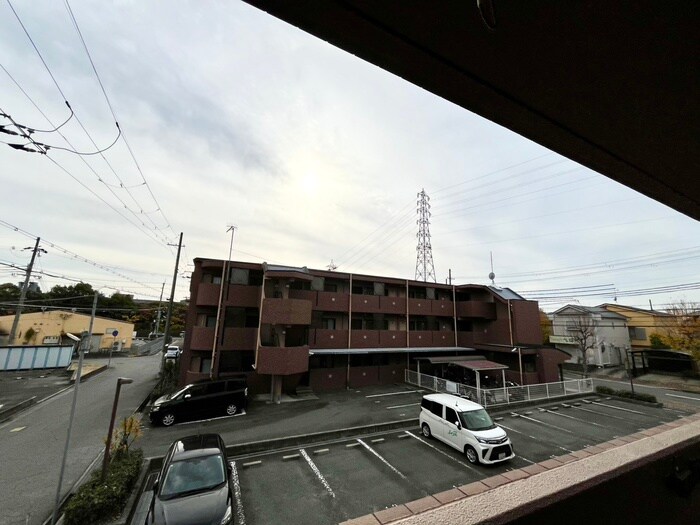 物件内観写真21　(室内からの展望)