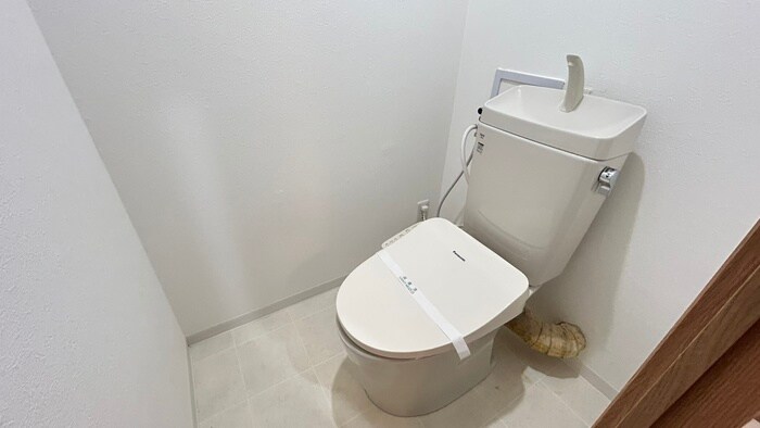 物件内観写真9　(トイレ)