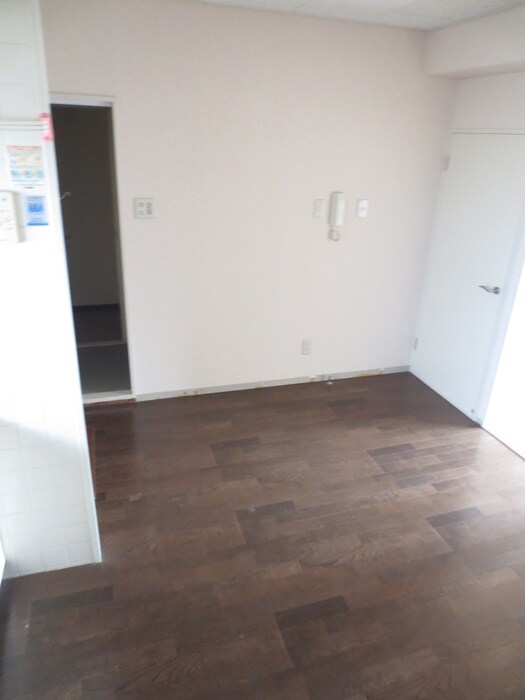 物件内観写真13　(居室)