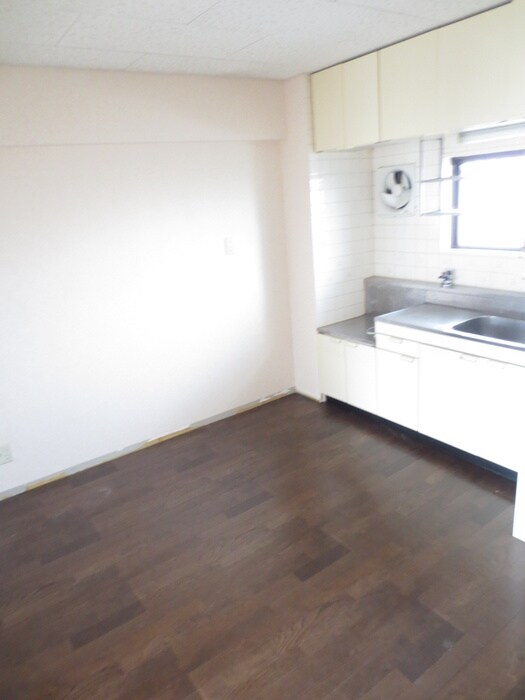 物件内観写真14　(居室)