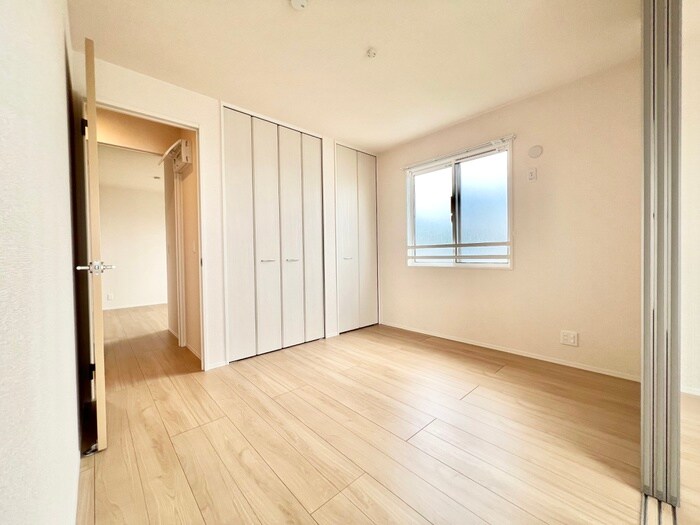 物件内観写真8　(居室)