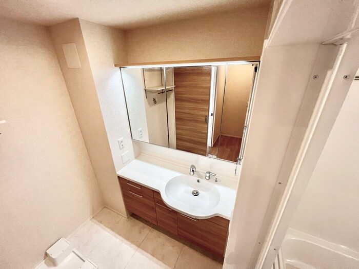 物件内観写真13　(洗面)