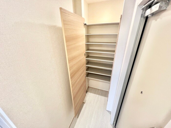 物件内観写真18　(靴箱)