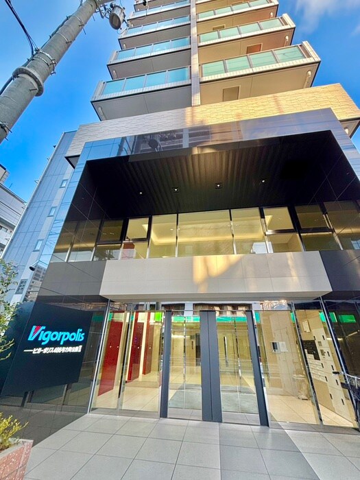 物件外観写真4　(エントランス部分)