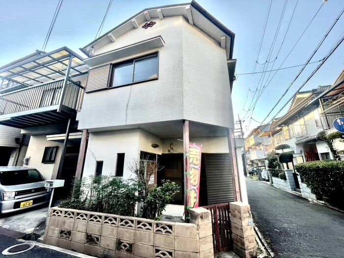 大利元町貸家の物件外観写真