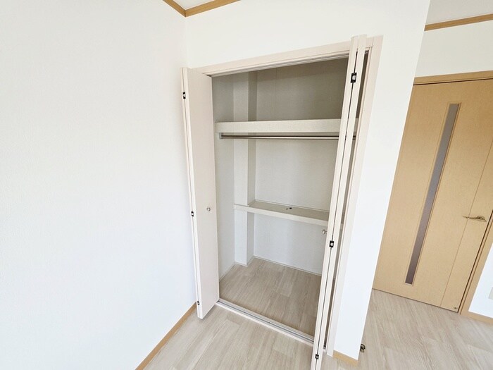 物件内観写真13　(収納)