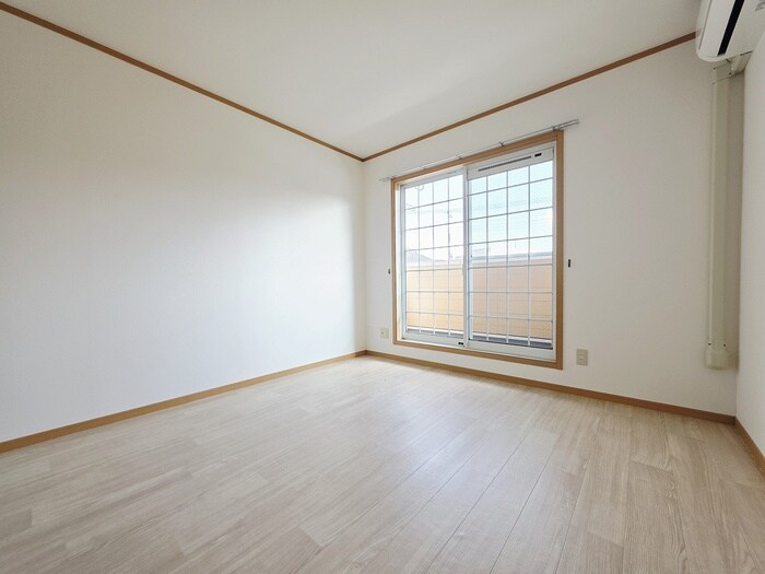 物件内観写真21　(居室)