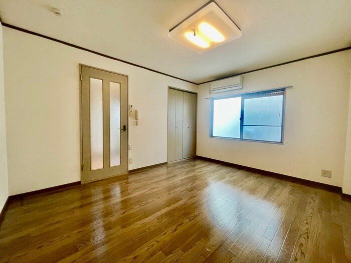 物件内観写真9　(居室)