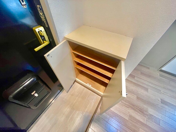 物件内観写真17　(靴箱)