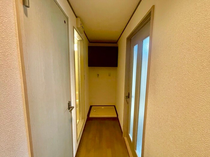 物件内観写真20　(廊下)