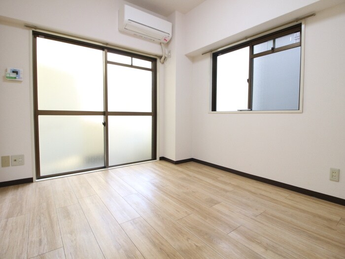 物件内観写真9　(居室)