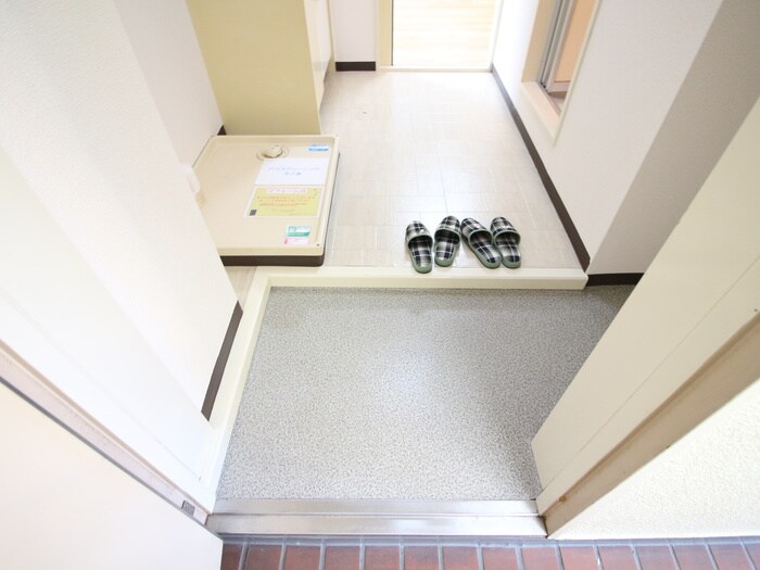 物件内観写真21　(玄関)