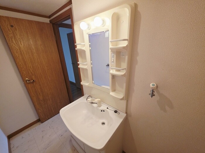 物件内観写真11　(洗面)