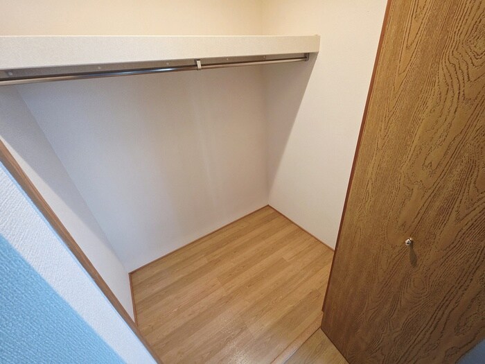 物件内観写真13　(収納)