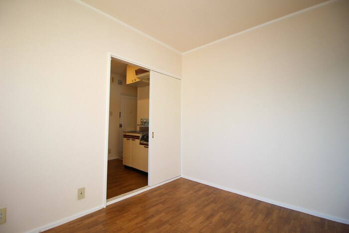 物件内観写真10　(居室)