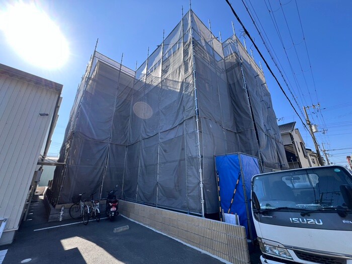 物件外観写真3　(建築中)