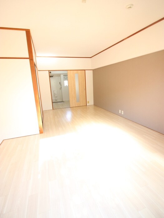 物件内観写真5　(居室)