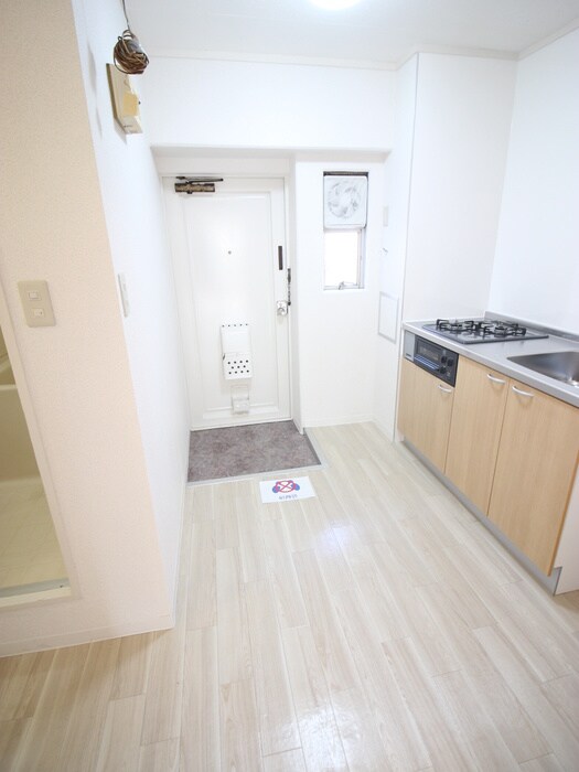 物件内観写真6　(廊下)