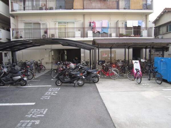 駐輪場