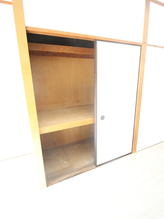 物件内観写真11　(収納)