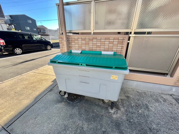 物件外観写真4　(建物設備)