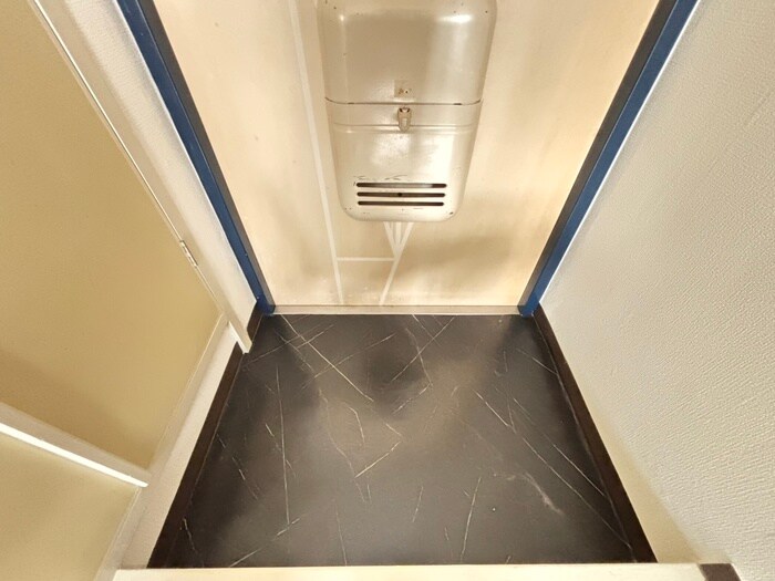 物件内観写真15　(玄関)